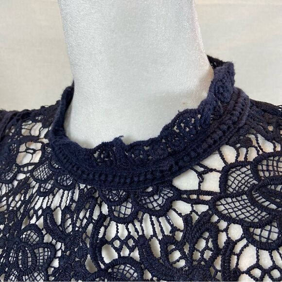 Ladies Nenette Lepore Sleeveless Lace Top Navy Blue Size Small - Picture 14 of 14